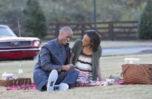 couple out at a picnic