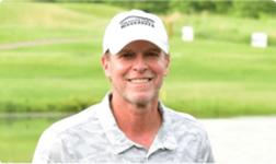 Steve Stricker wearing a white hat